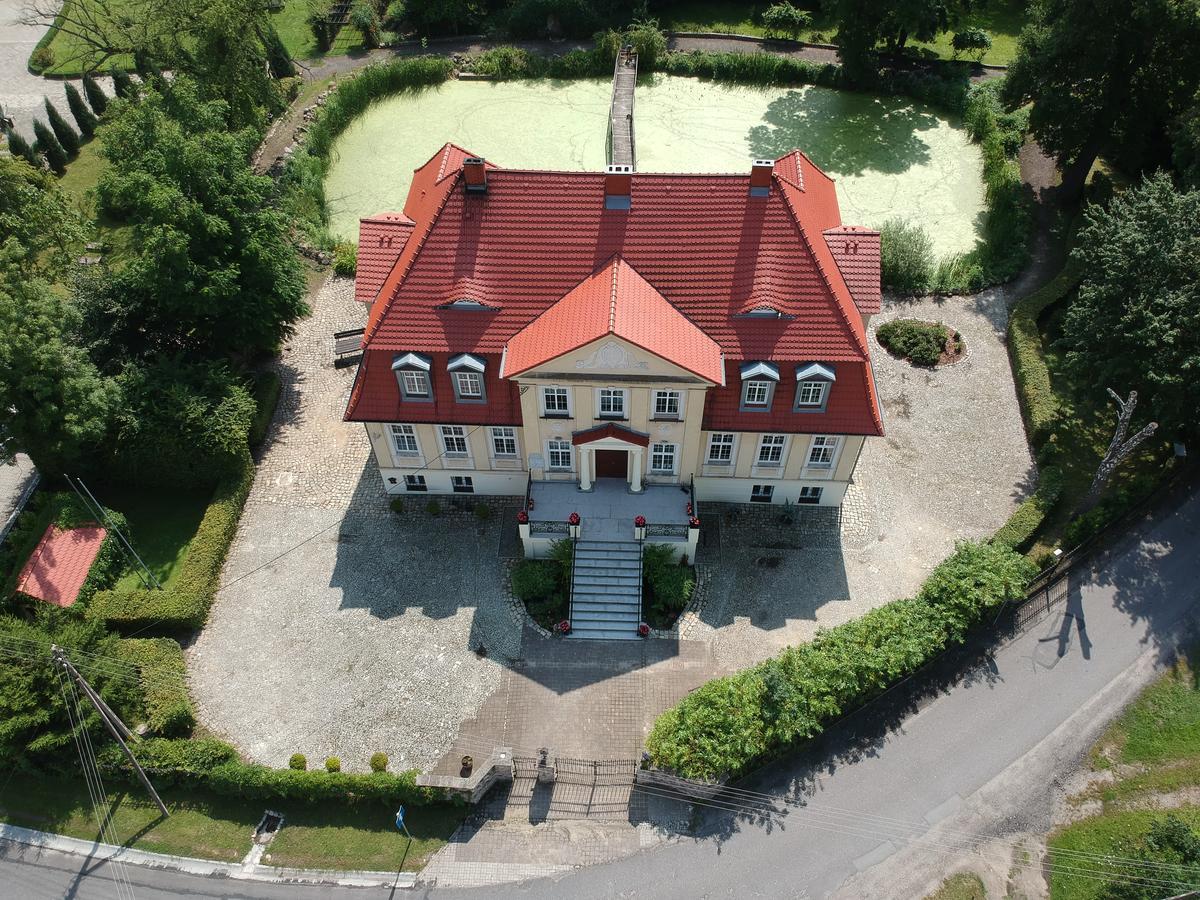 Palac W Badzowie Polkowice Exterior foto